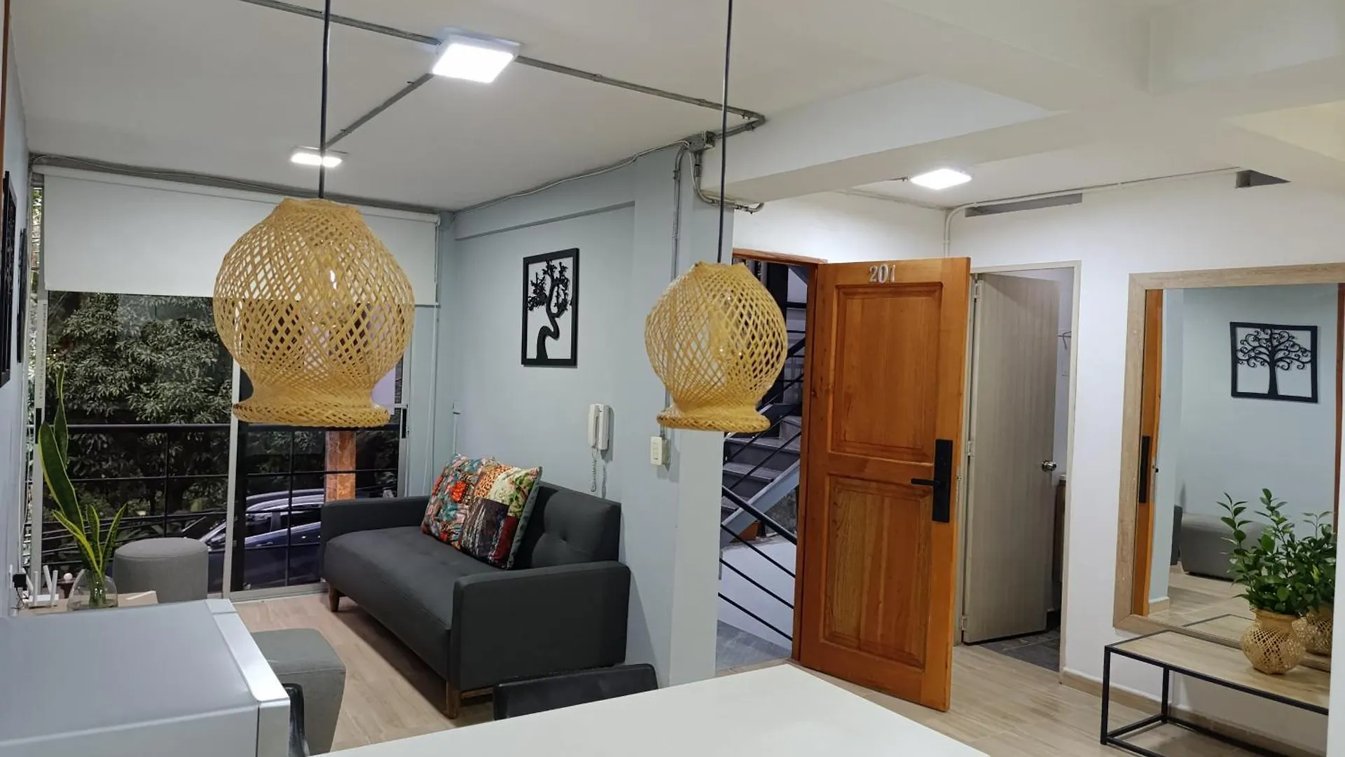 Apartahotel Provenza Медельин